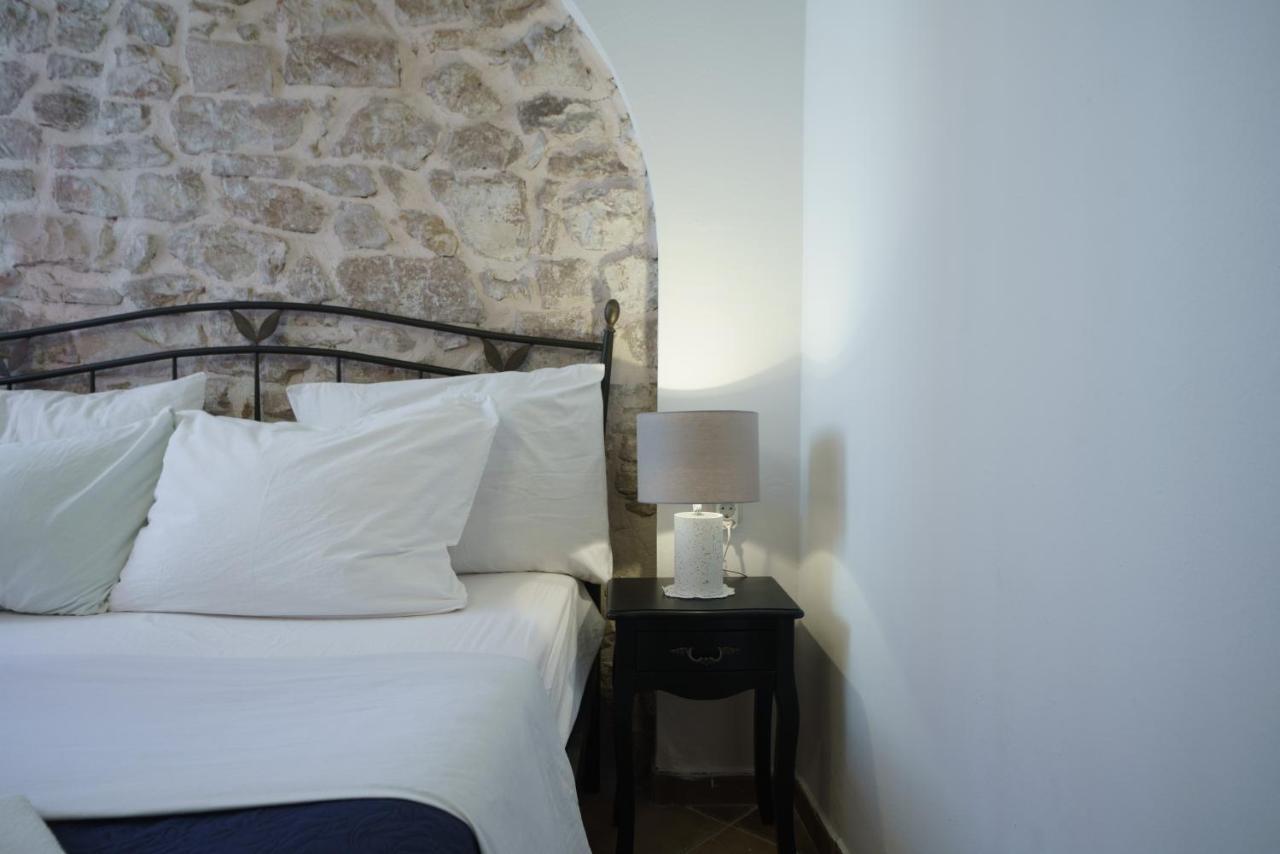 Heritage Residence In Center With Pool- Apartments Vodice Esterno foto