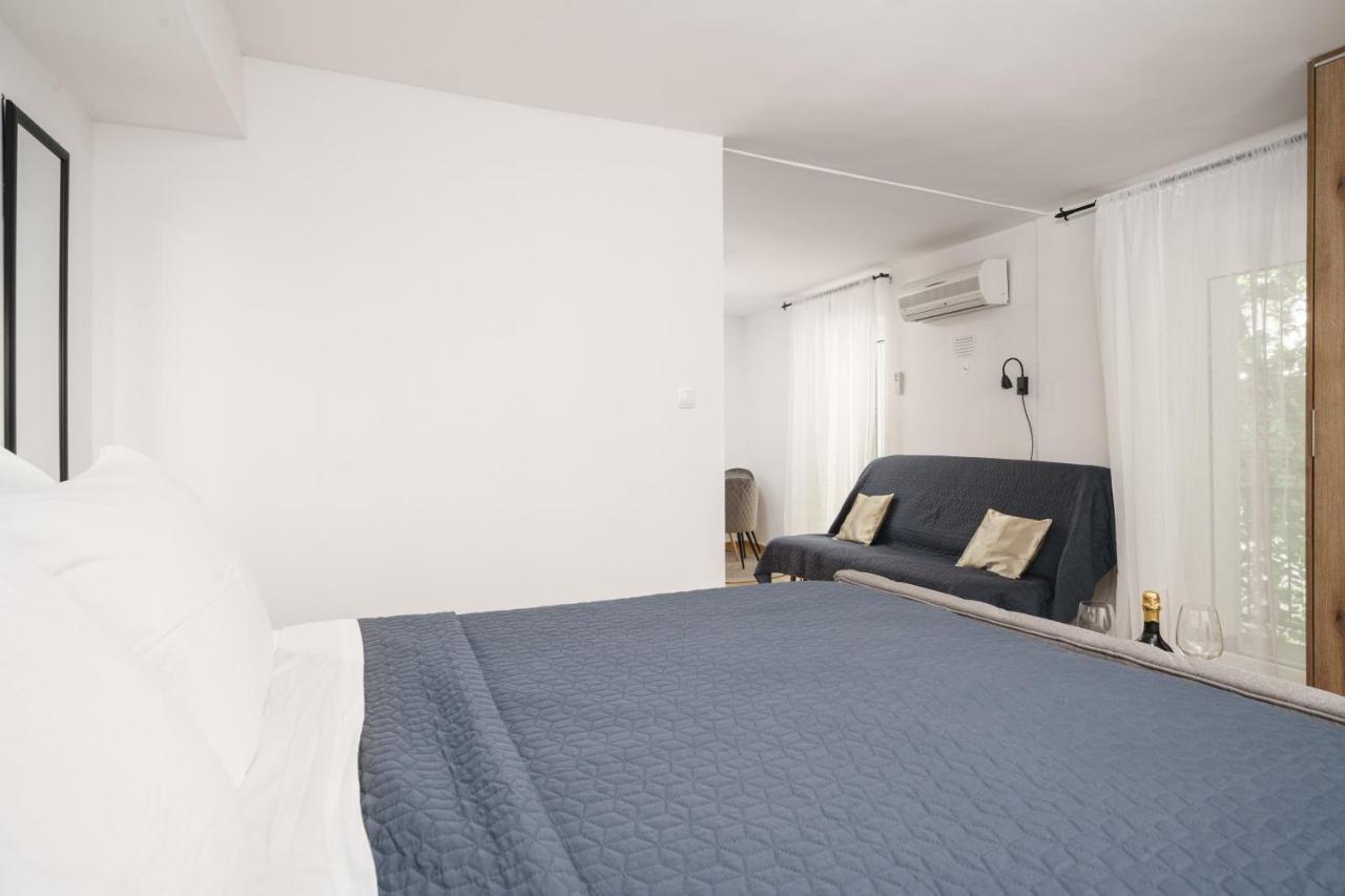Heritage Residence In Center With Pool- Apartments Vodice Esterno foto